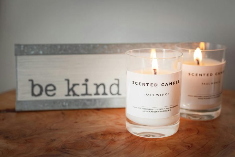 Best Containers for Soy Candles: Glass, Tin, or Ceramic?